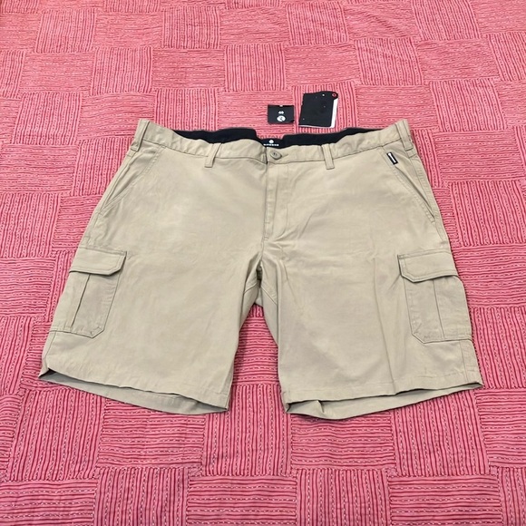 New Ripzone men’s size 40 tan /khaki cargo Shorts - Picture 1 of 16